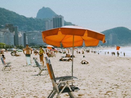 Życie w Brazylii: znaczenie plaży i fenomen Copacabany
